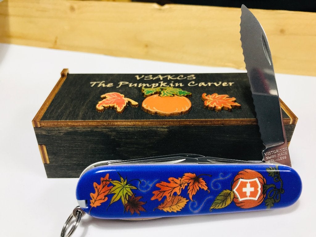 Sculpteur de citrouilles d'Halloween Victorinox VSAKCS DENTE, Caravanes & Camping, Outils de camping, Enlèvement ou Envoi, Neuf