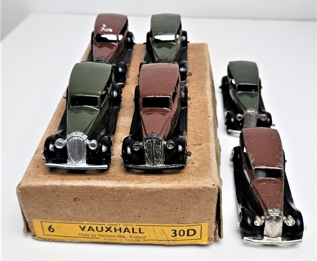 Dinky Toys  Rare Trade Box Vauxhall 30d, Enlèvement ou Envoi, Utilisé, Voiture, Dinky Toys