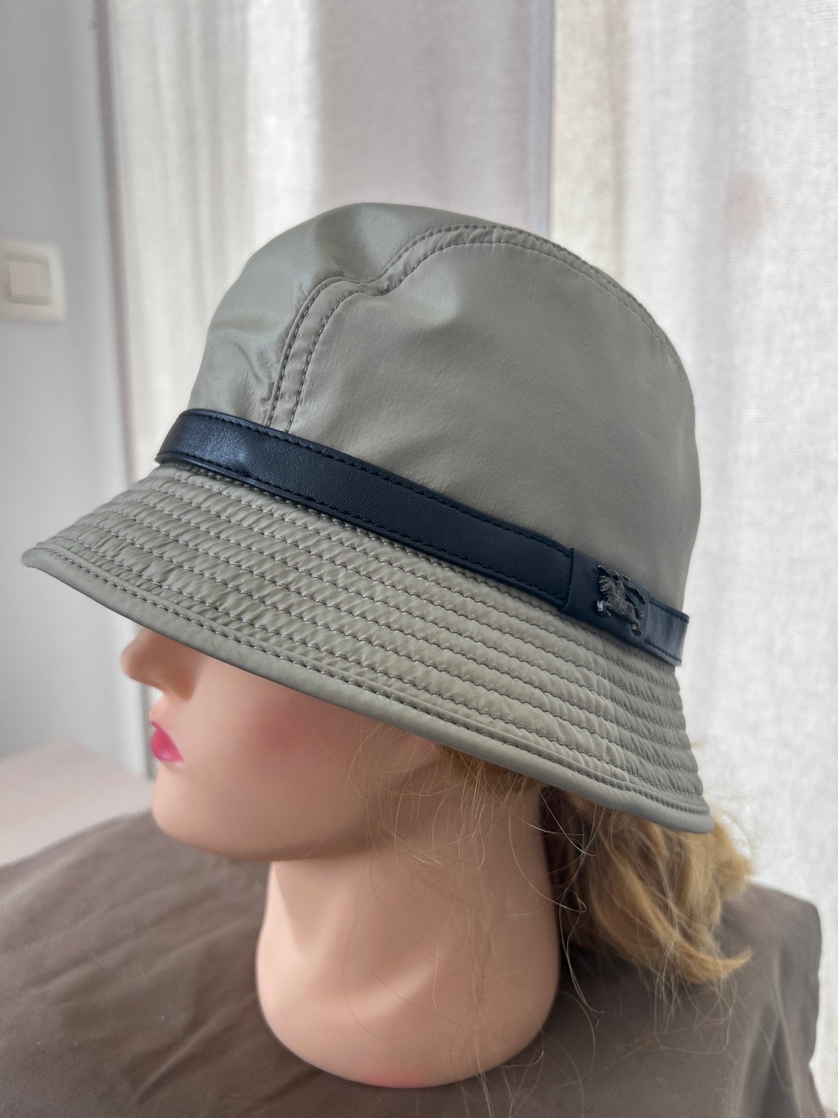 Burberry Bob kaki canvas S 52cm, Kleding | Dames, Hoeden en Petten, Ophalen of Verzenden, Zo goed als nieuw