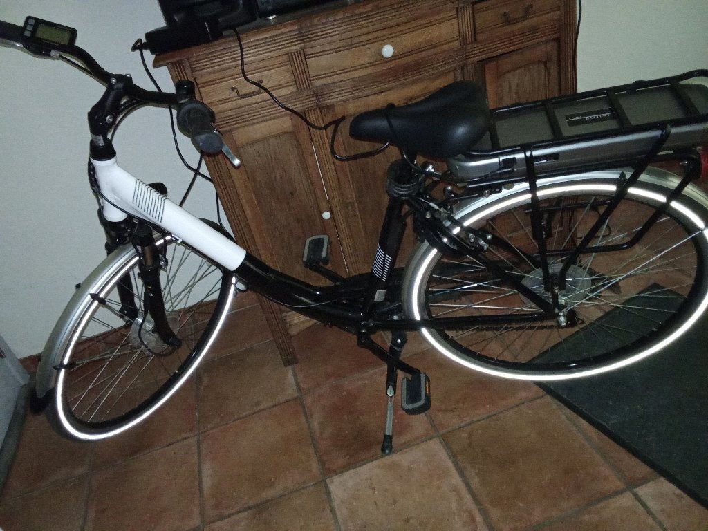 Elektrische fiets, Fietsen en Brommers, Elektrische fietsen, Zo goed als nieuw, Overige merken, 55 tot 59 cm, 30 tot 50 km per accu