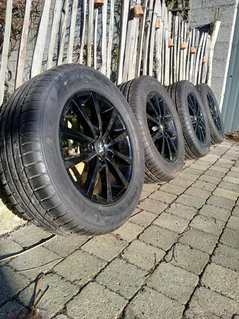 prachtige zwarte aluminium velgen, 16 inch, Banden en Velgen, Nieuw, 225 mm