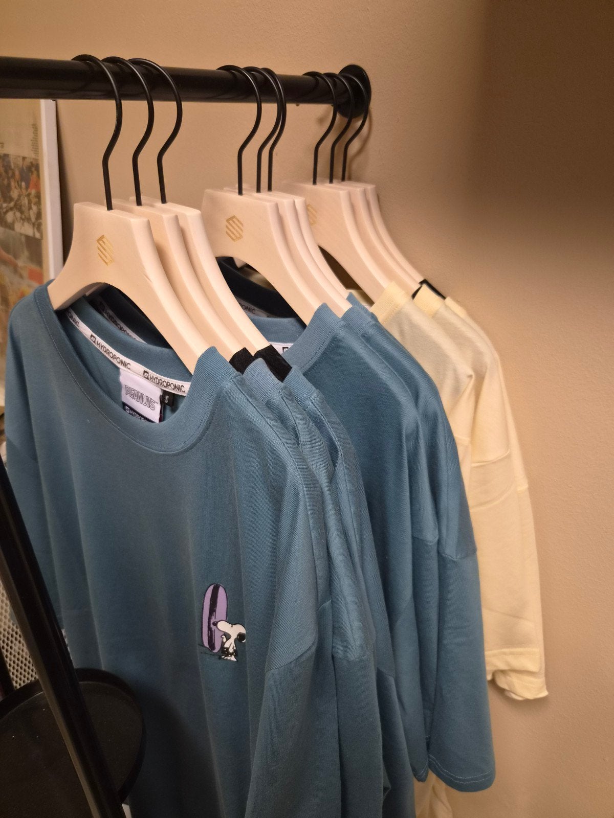 lot vêtements neuf hydroponic 9x, Enlèvement, Neuf