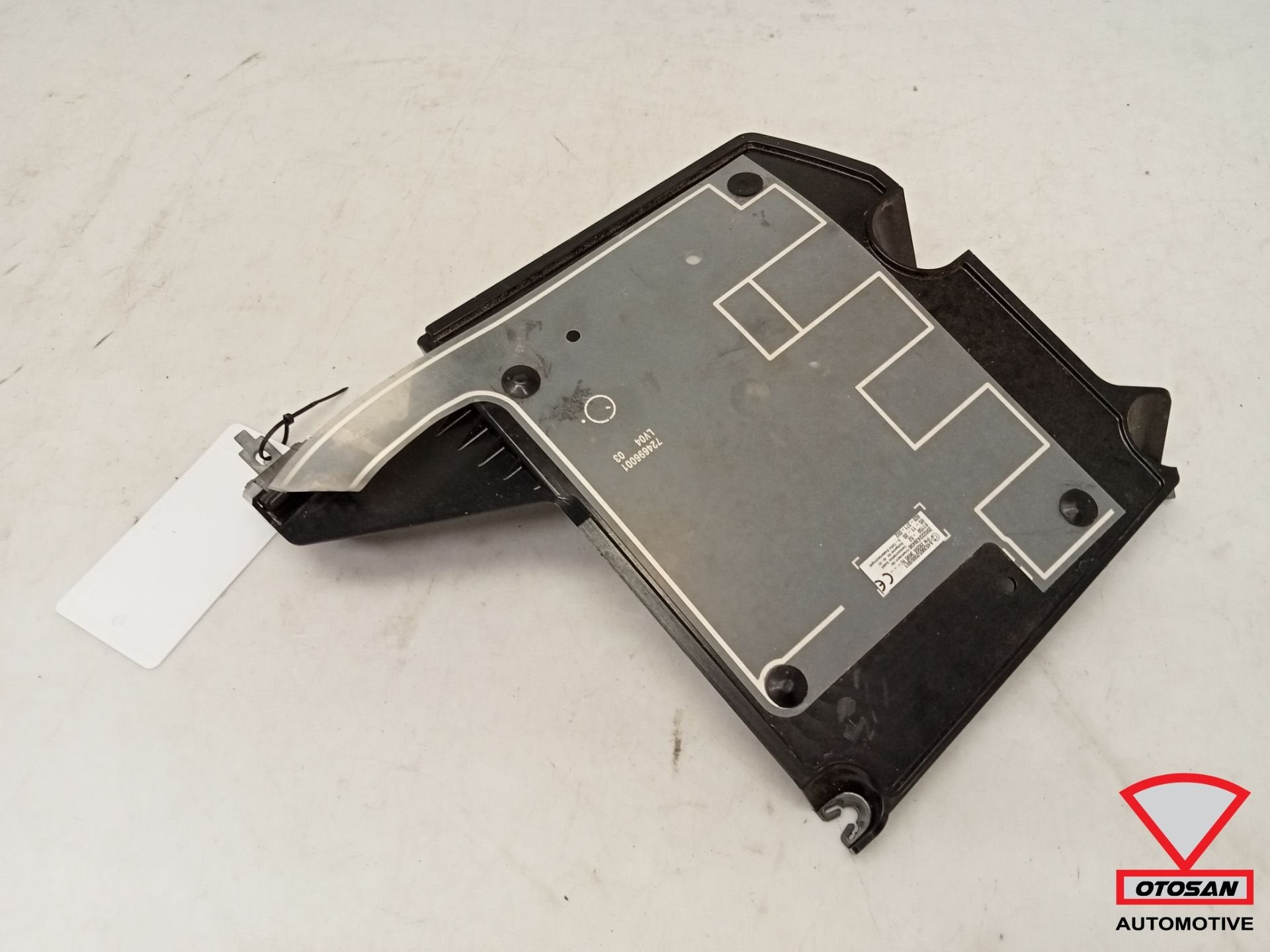 Smart Fortwo 453 2015+ Antenne 282063695R, Auto-onderdelen, Gebruikt, Mercedes-Benz AG, Mercedesstrasse 120
70372  Stuttgart, DE