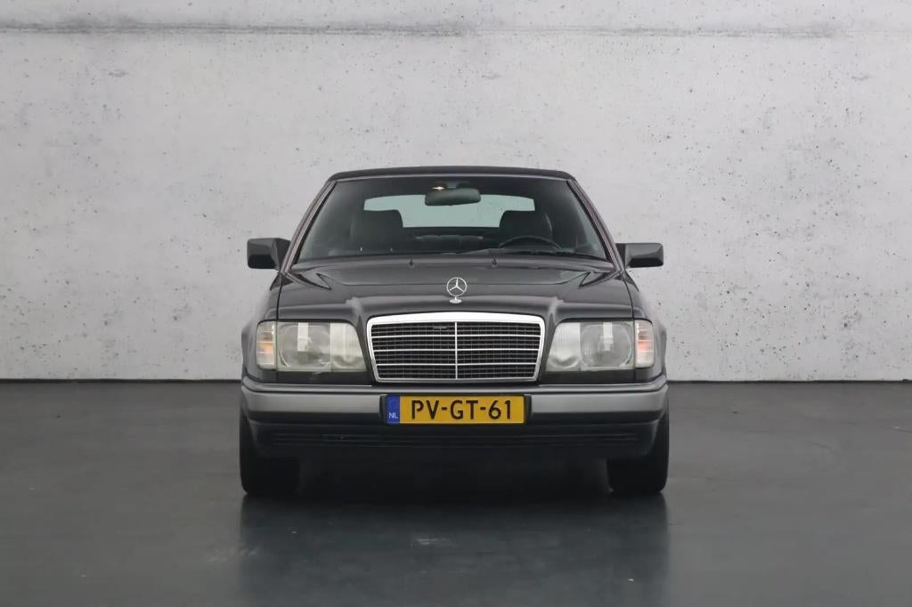 e 220 cabrio oldt. 1994 in topconditie oldtimer farm aalter, foto 6