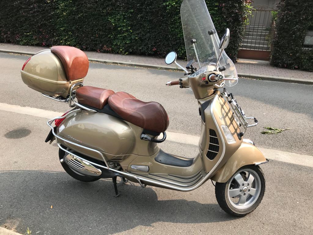Vespa 300 GTS 60-jarig jubileum, Motoren, Scooter, Motorrijbewijs A, Particulier, Automaat