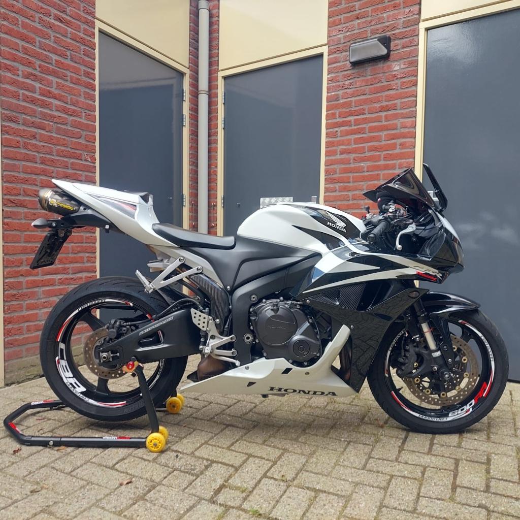 Honda CBR600rr, 600 cm³, Occasion, Plus de 35 kW, Échappement sport