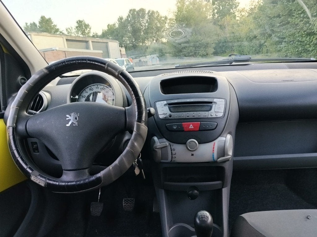 PEUGEOT 107/1000cc BENZINE/GEKEURD/12MA GARANTIE, Auto's, https://public.car-pass.be/vhr/d832fccd-424f-4651-b70d-65733655cbd6