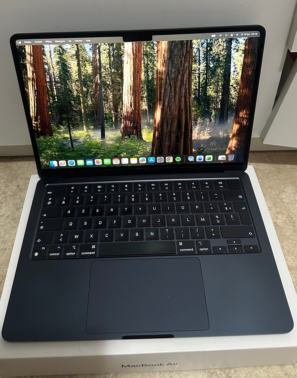 Apple Macbook air M2 16gb ram 512gb 13.6 inch (2022), Computers en Software, Ophalen, 13 inch, 512 GB, Zo goed als nieuw