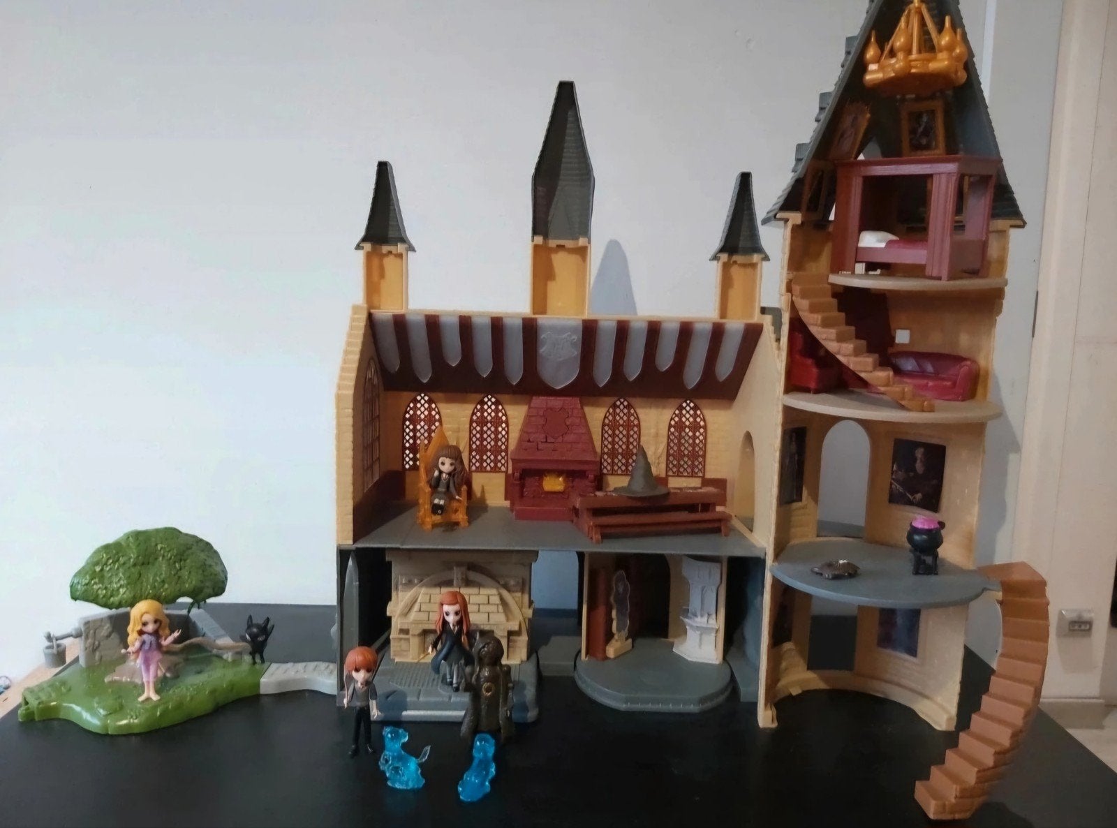 Harry potter magical minis hogwarts + 3 sets extra, Ophalen, Zo goed als nieuw