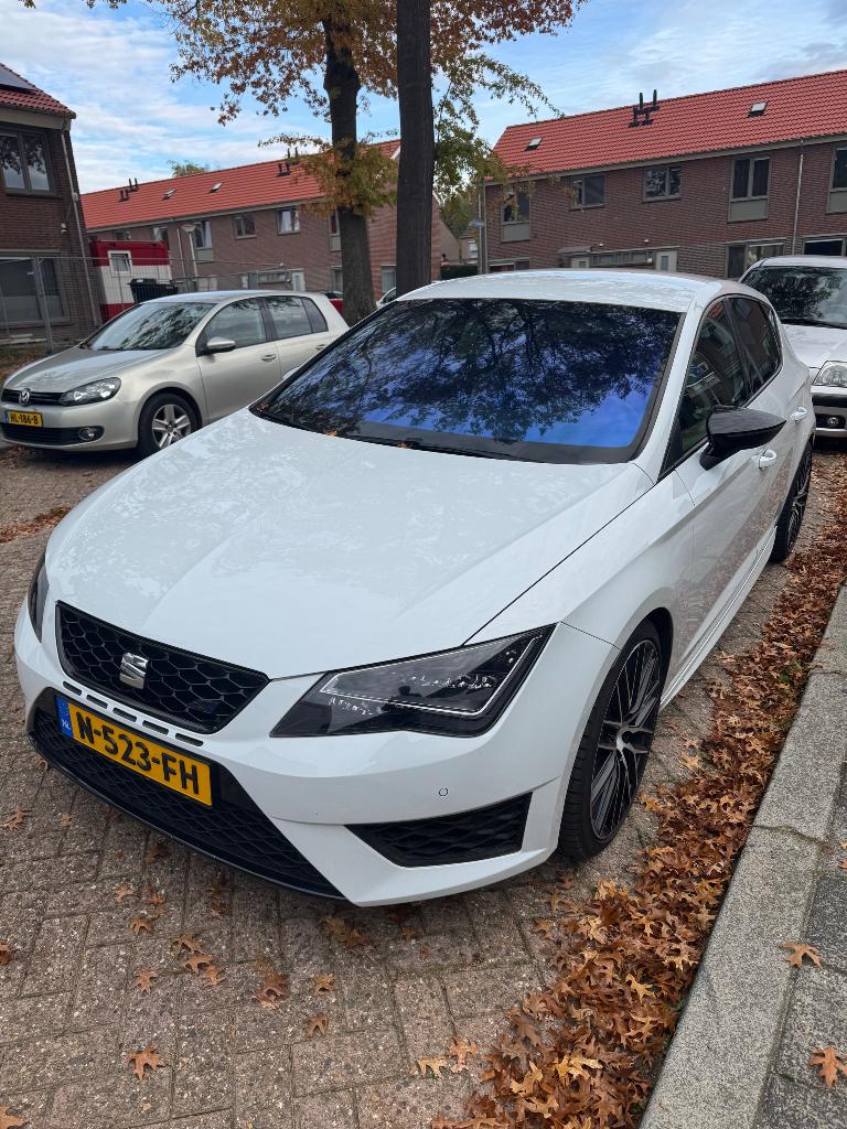 Seat Leon Cupra 280, Autos, Seat, Particulier, Leon, ABS, Phares directionnels, Régulateur de distance, Airbags, Air conditionné