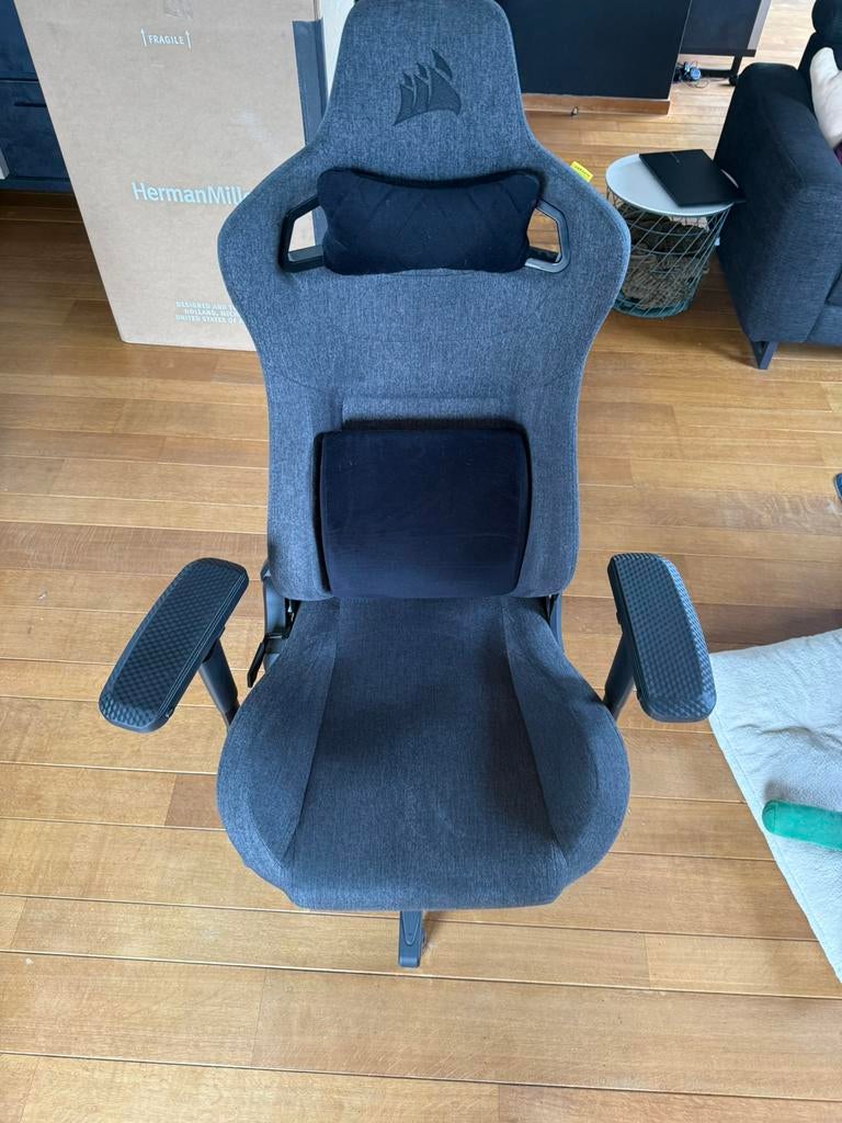 Corsair Gaming Chair T3, Huis en Inrichting, Ophalen, Gaming bureaustoel, Zo goed als nieuw, Grijs