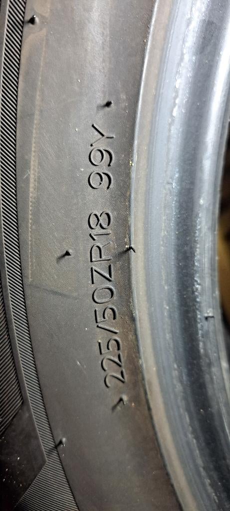 4 banden, Auto-onderdelen, Banden en Velgen, Band(en), Winterbanden, 225 mm, Personenwagen, Gebruikt, Ophalen