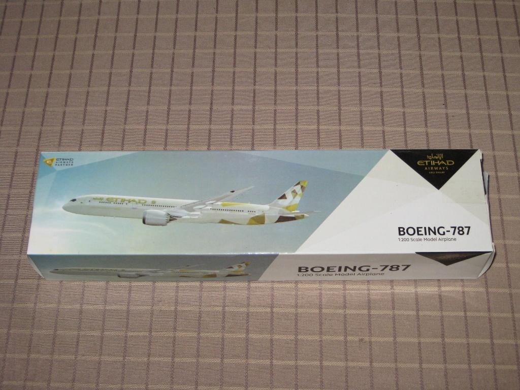 Schaalmodel 1:200 Etihad Airways Boeing 787-9, Verzamelen, Luchtvaart en Vliegtuigspotten, Schaalmodel, Ophalen