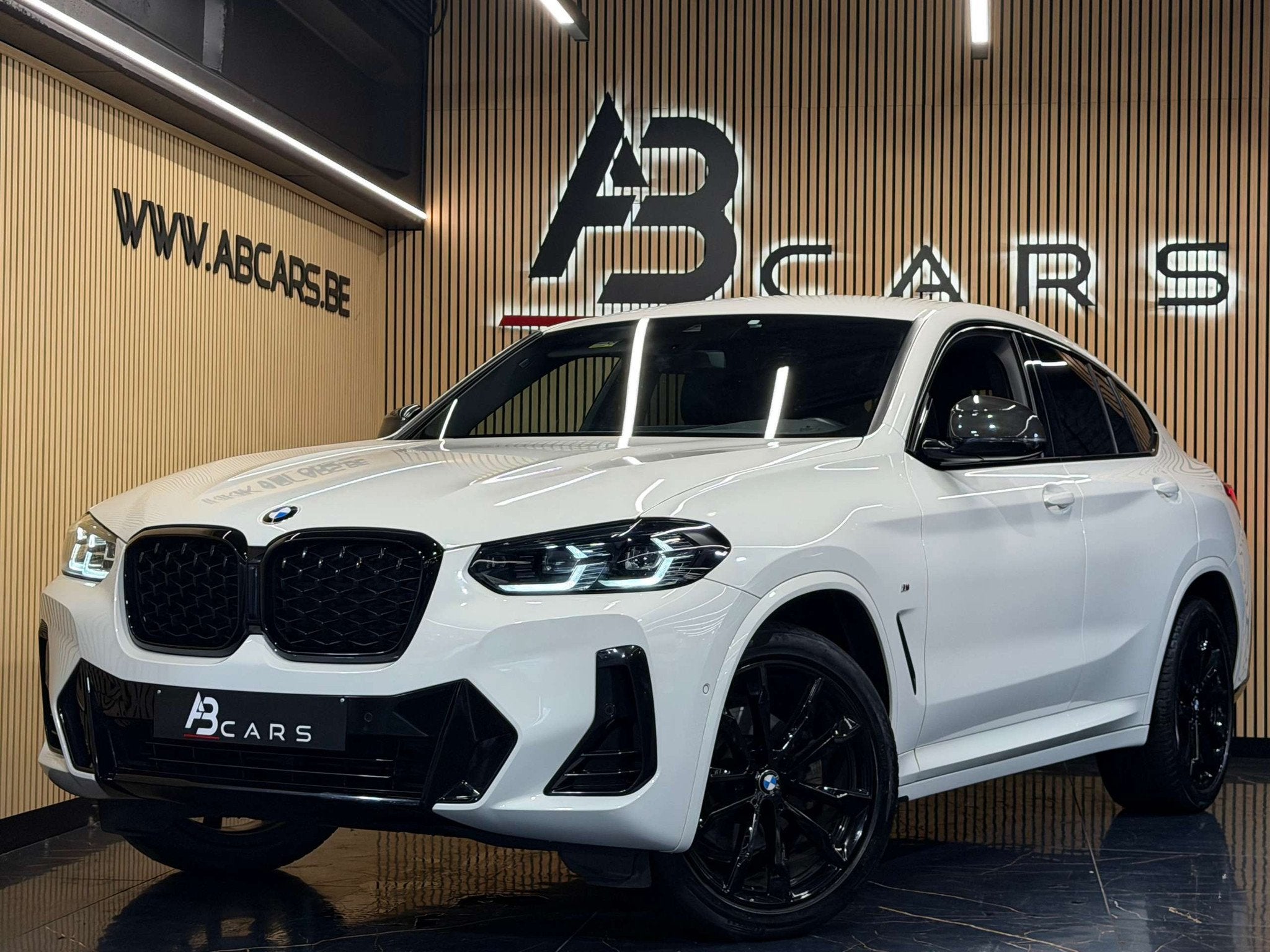 BMW X4 2.0DA XDRIVE20D PACK M PERFORMANCE * GARANTIE 12 MOIS, Auto's, Automaat, 4 cilinders, Wit, https://public.car-pass.be/vhr/2db88138-959c-4348-89f1-113f221d4cd6