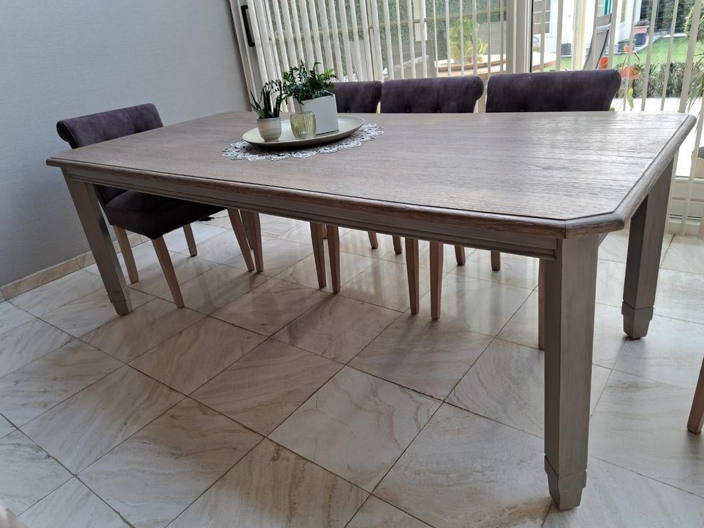 Prachtige ruime eetkamertafel van sarah mo voor 8 personen, Ophalen