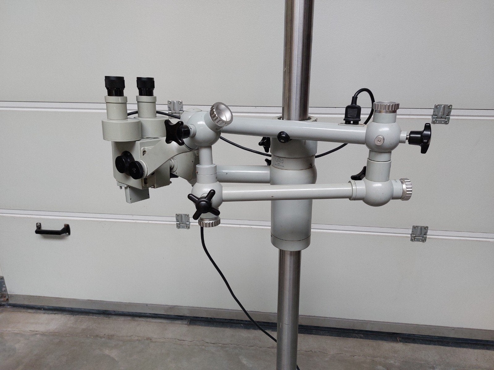 Carl Zeiss operatie microscoop, Audio, Tv en Foto, Optische apparatuur | Microscopen, Ophalen, Minder dan 400x