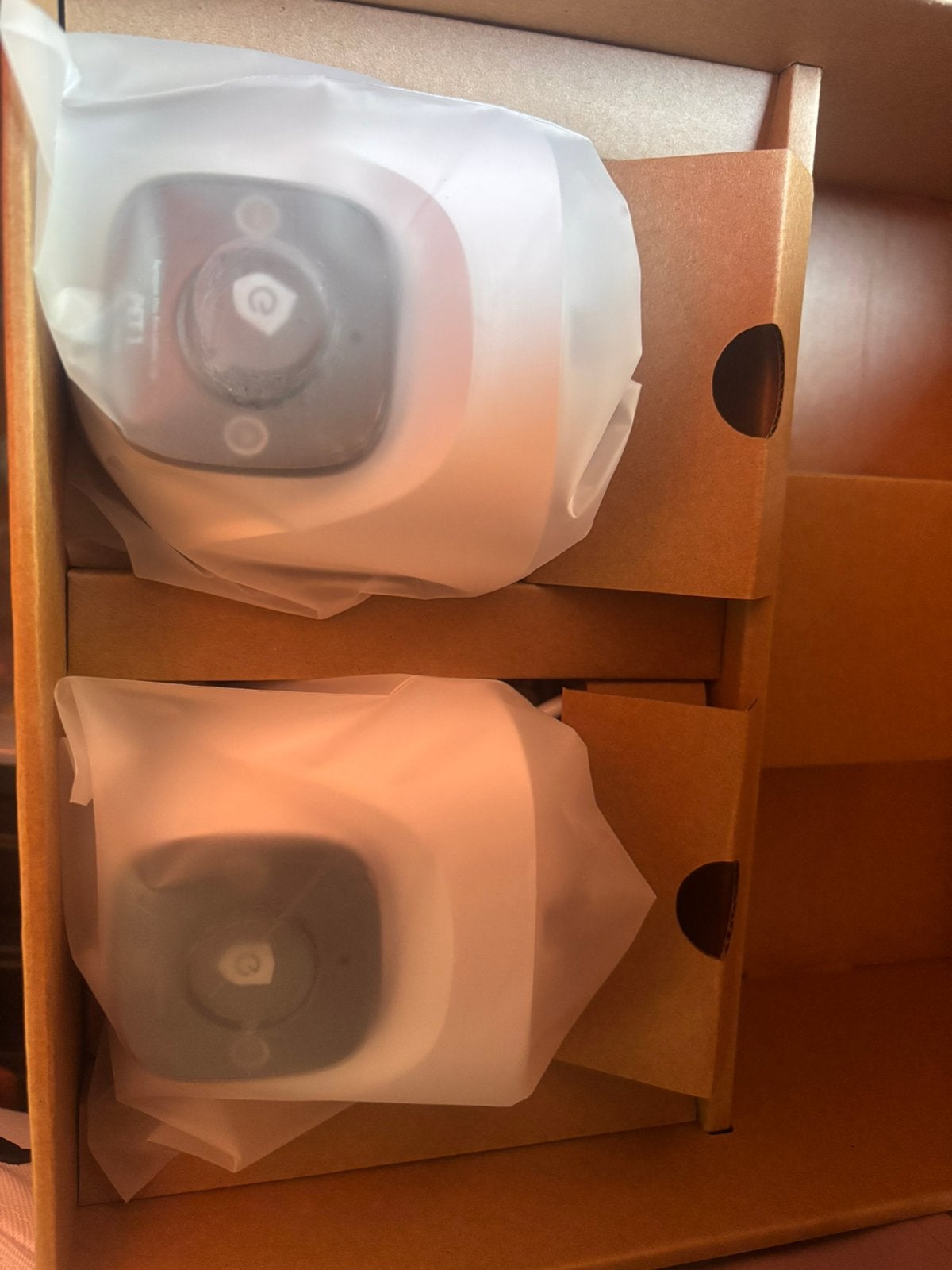 Eufy e41 PoE camera (2), Enlèvement ou Envoi, Comme neuf