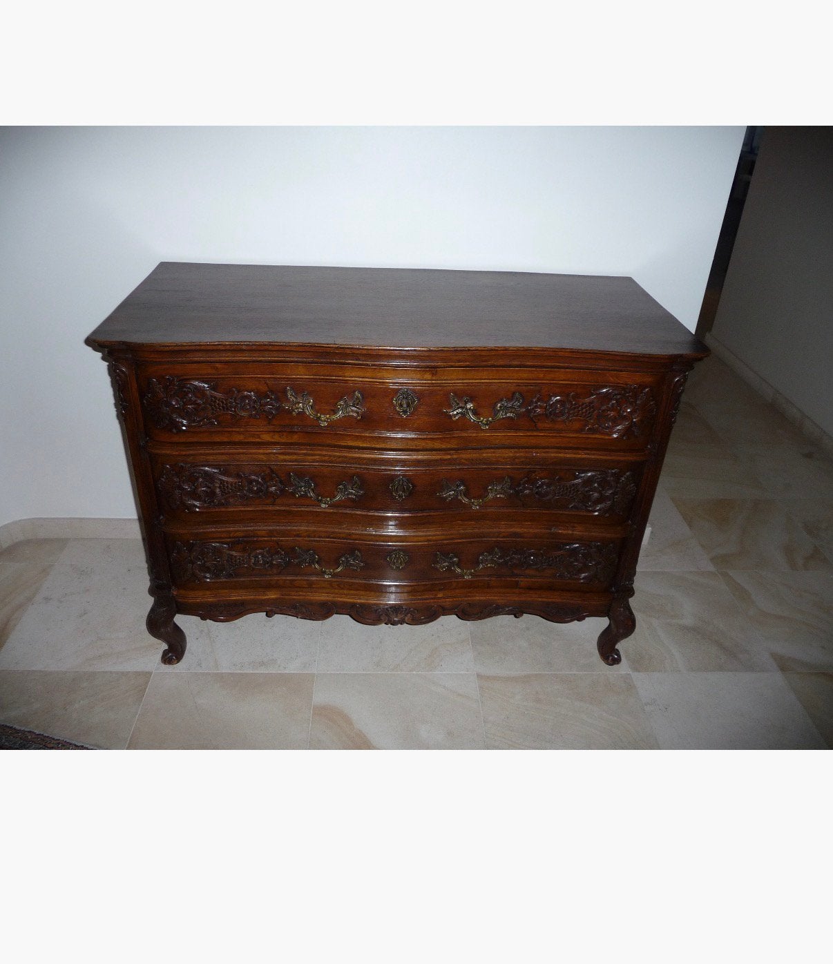 Luikse Commode, Ophalen