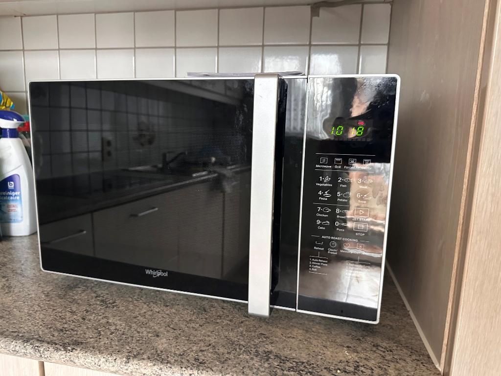 combi microgolf oven, Elektronische apparatuur, Ophalen, Zo goed als nieuw, Draaiplateau, Combi-microgolfoven