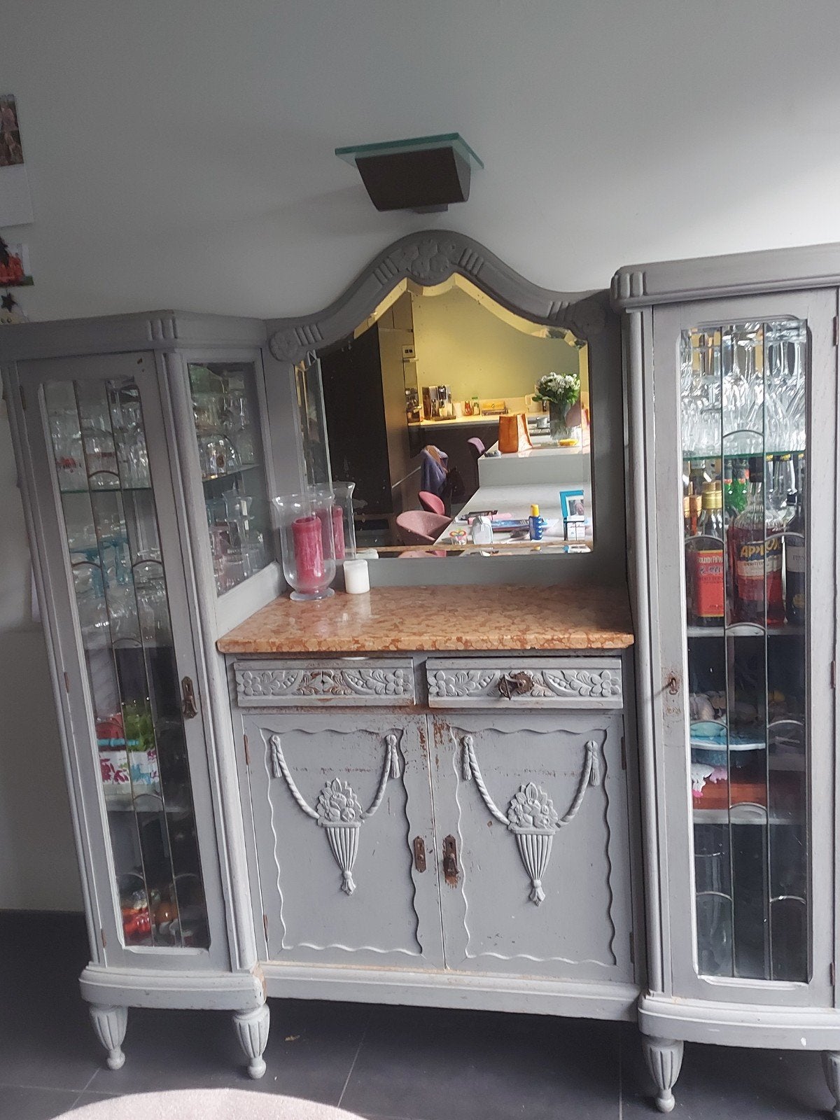 Antieke kast, Huis en Inrichting, Kasten | Vitrinekasten, Ophalen