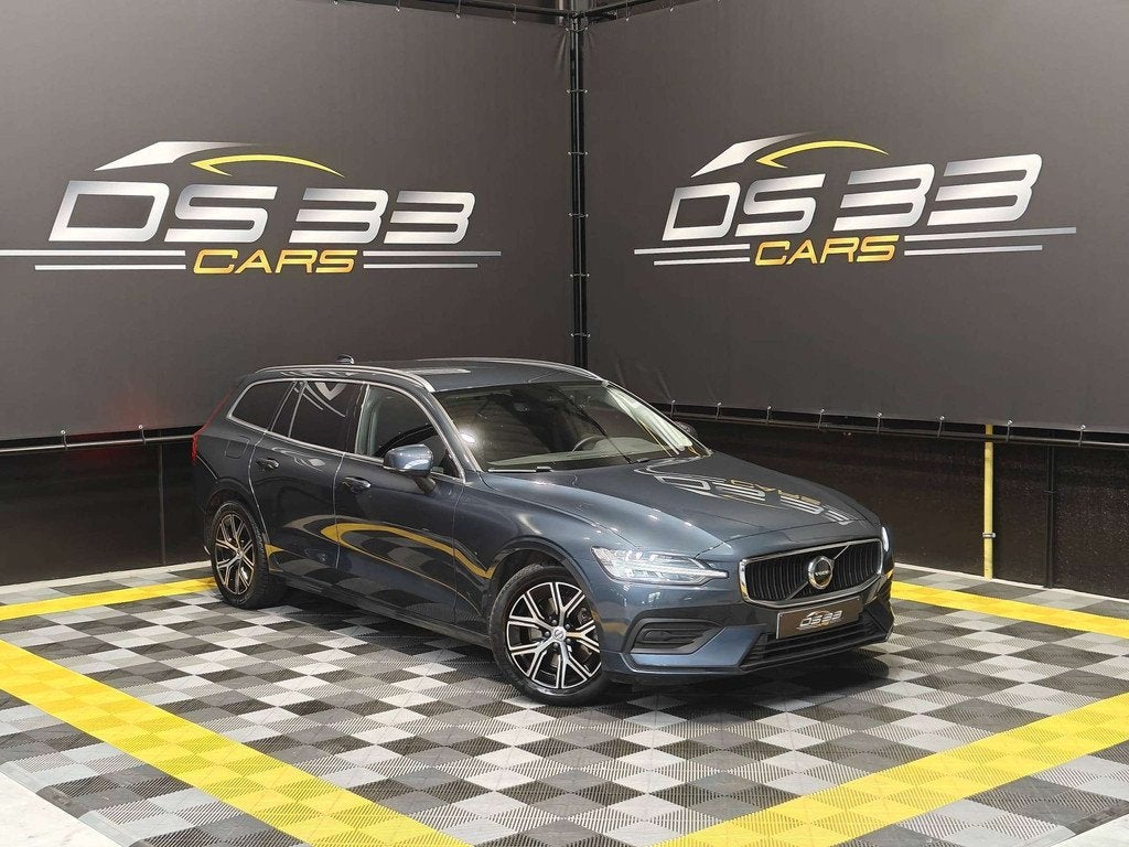 Volvo V60 2.0 B3 MHEV 163pk/LED/WarmLeder/Keyless/DodeHoek/C, Auto's, Volvo, Gebruikt, Zwart, 4 cilinders, 1969 cc
