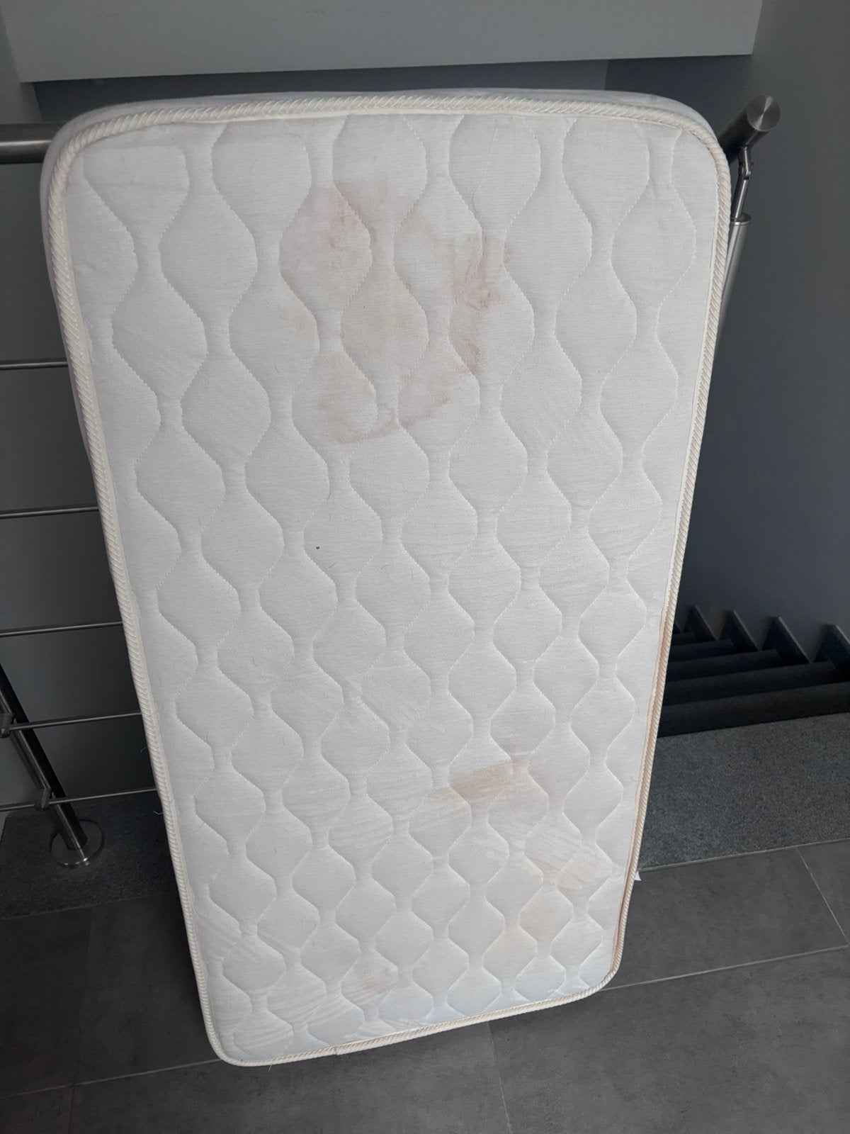 Matras voor babybed, Enlèvement, Utilisé, Matelas