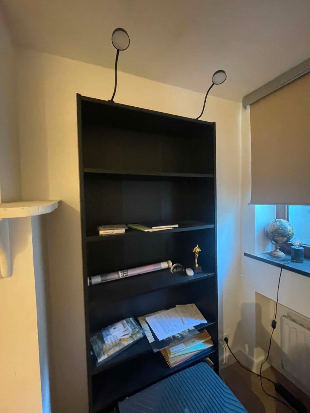 IKEA Billy zwart met verlichting, Ophalen, Zo goed als nieuw