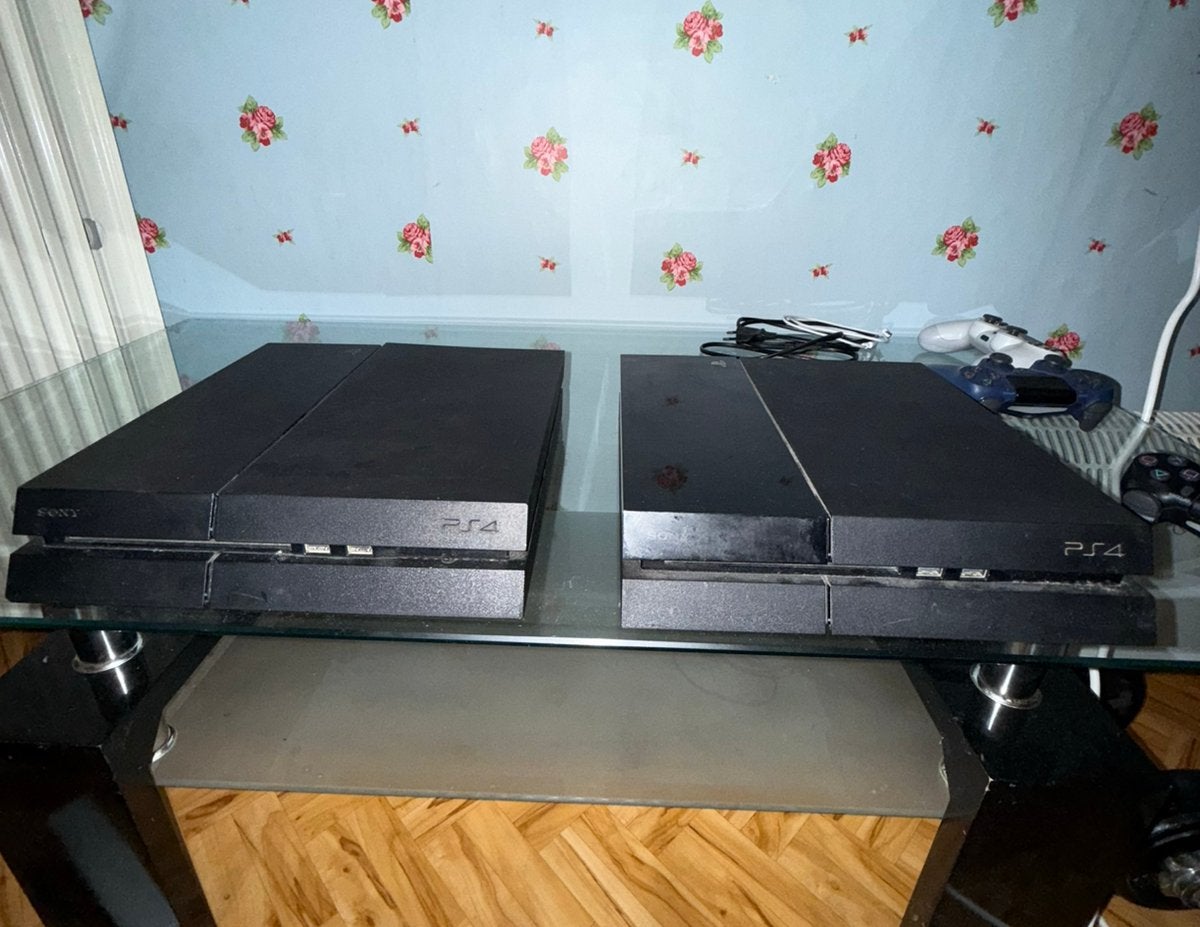 2 ps4’s te koop dringend weg aub, Enlèvement, Utilisé
