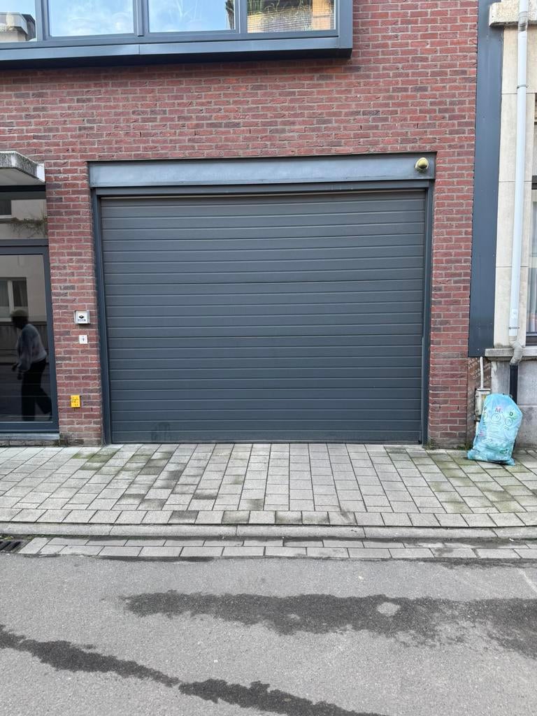 Staanplaats Van Beethovestraat 24 2018 Antwerpen, Immo, Garages en Parkeerplaatsen