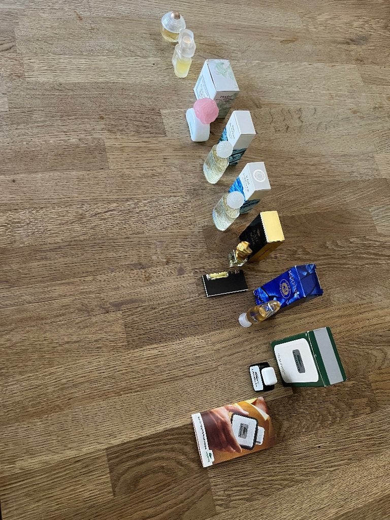 Lot de mignatures de parfum, Collections, Parfums, Enlèvement ou Envoi