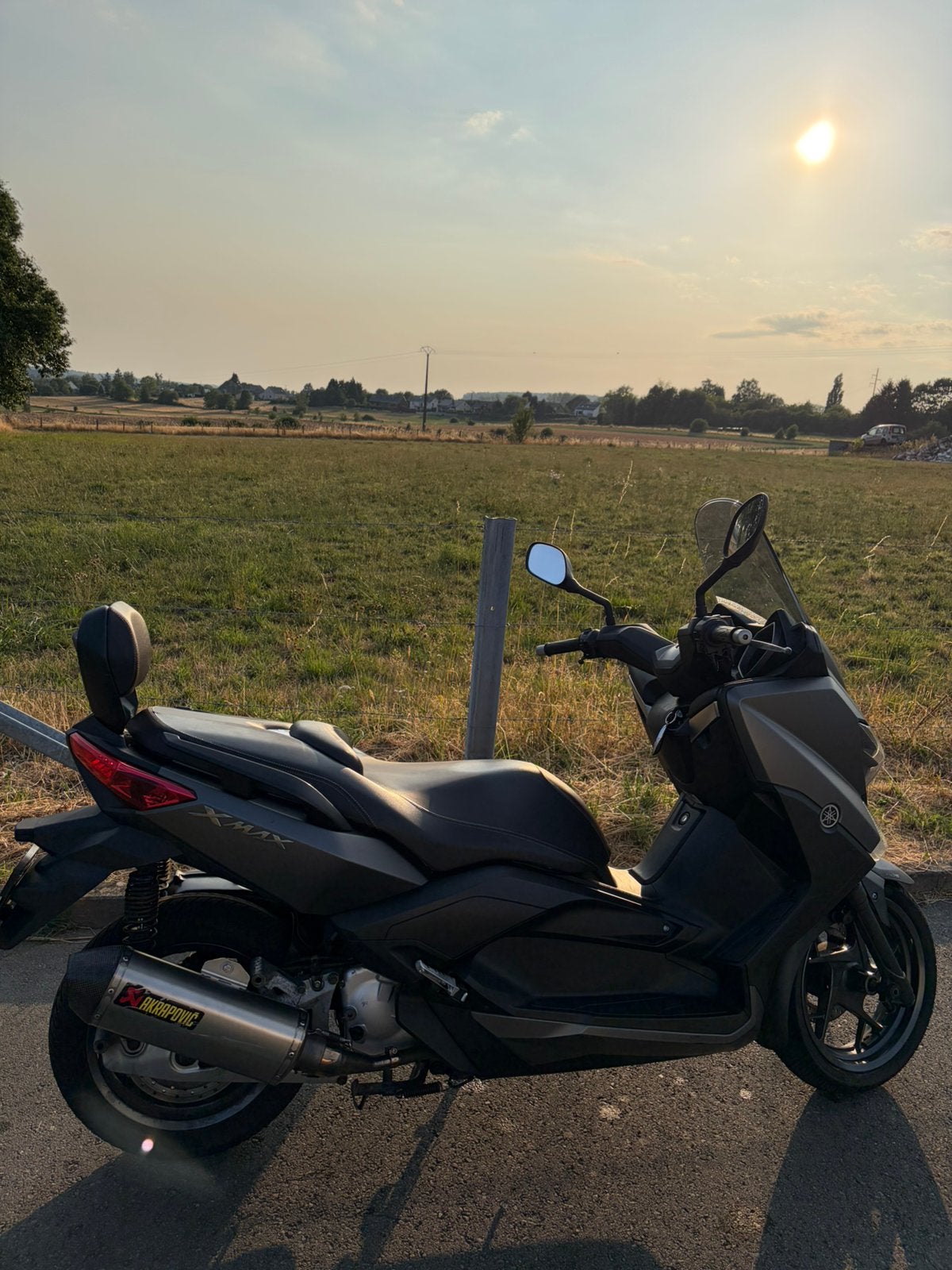 X-max 125 akrapovic, Motos, Particulier, Scooter