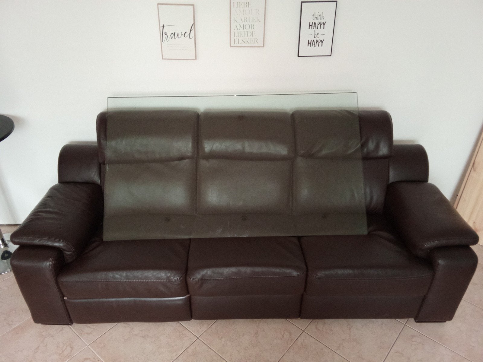 Canapé cuir 3 places en bon état (la vitre en verre pas inc), Chic, 200 à 250 cm, Banc droit, Comme neuf