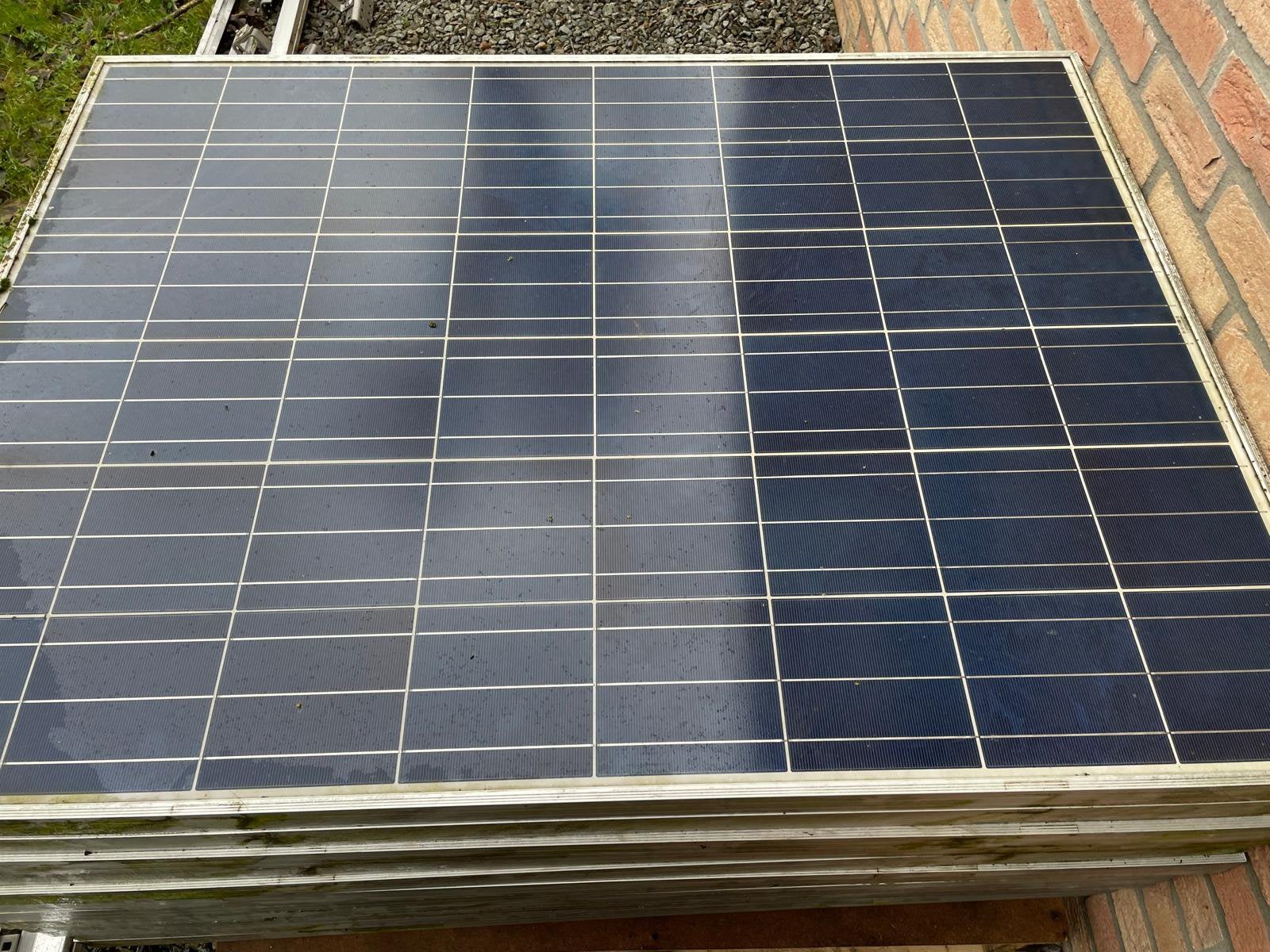 Panneaux solaires avec onduleur et rails de montage 500 euro, Bricolage & Construction, Panneaux solaires & Accessoires, Utilisé