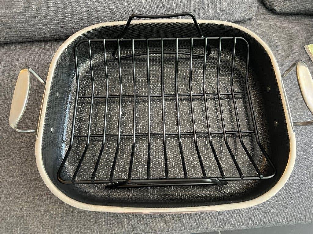 Hexclad roasting pan. NEW!!!, Huis en Inrichting, Keuken | Potten en Pannen, Nieuw, Kookpan, Inox, Antiaanbaklaag, Geschikt voor inductie