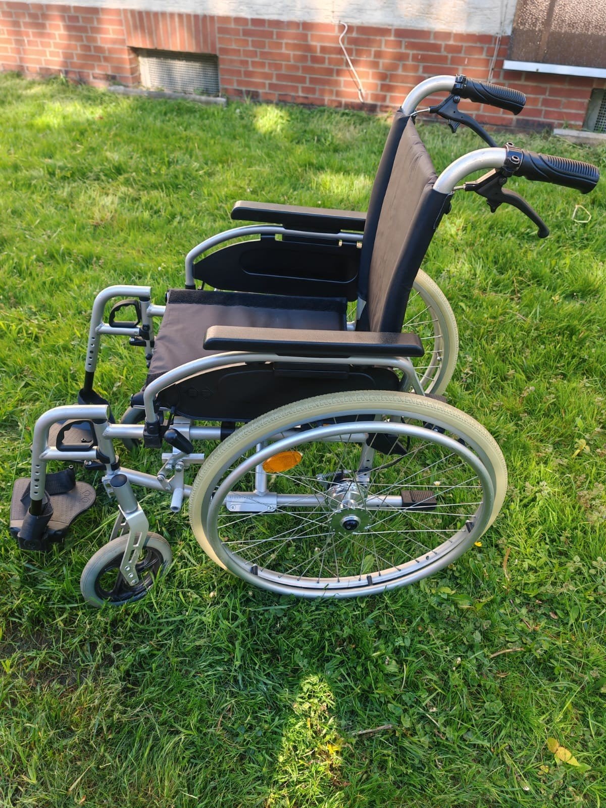 Fauteuil roulant Bischoff Pyro Start Plus aluminium 40cm, Divers, Chaises roulantes, Enlèvement