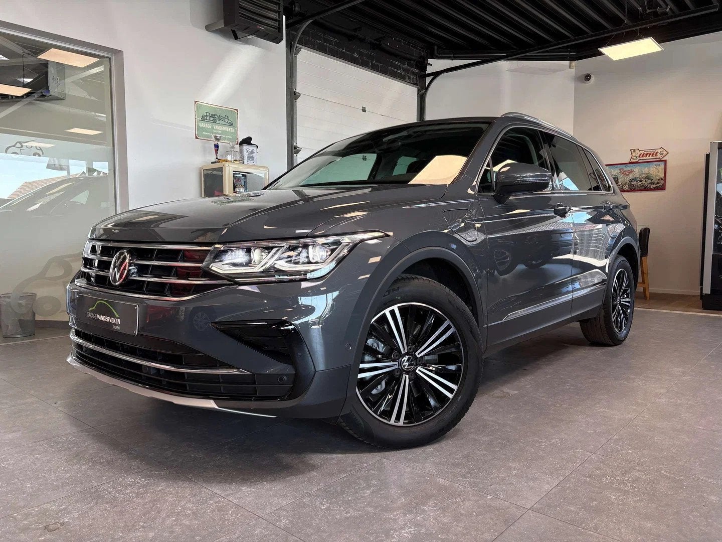 Volkswagen Tiguan Tiguan eHybrid 1.4 TFSI (bj 2022), Automaat, Gebruikt, 4 cilinders, 1395 cc