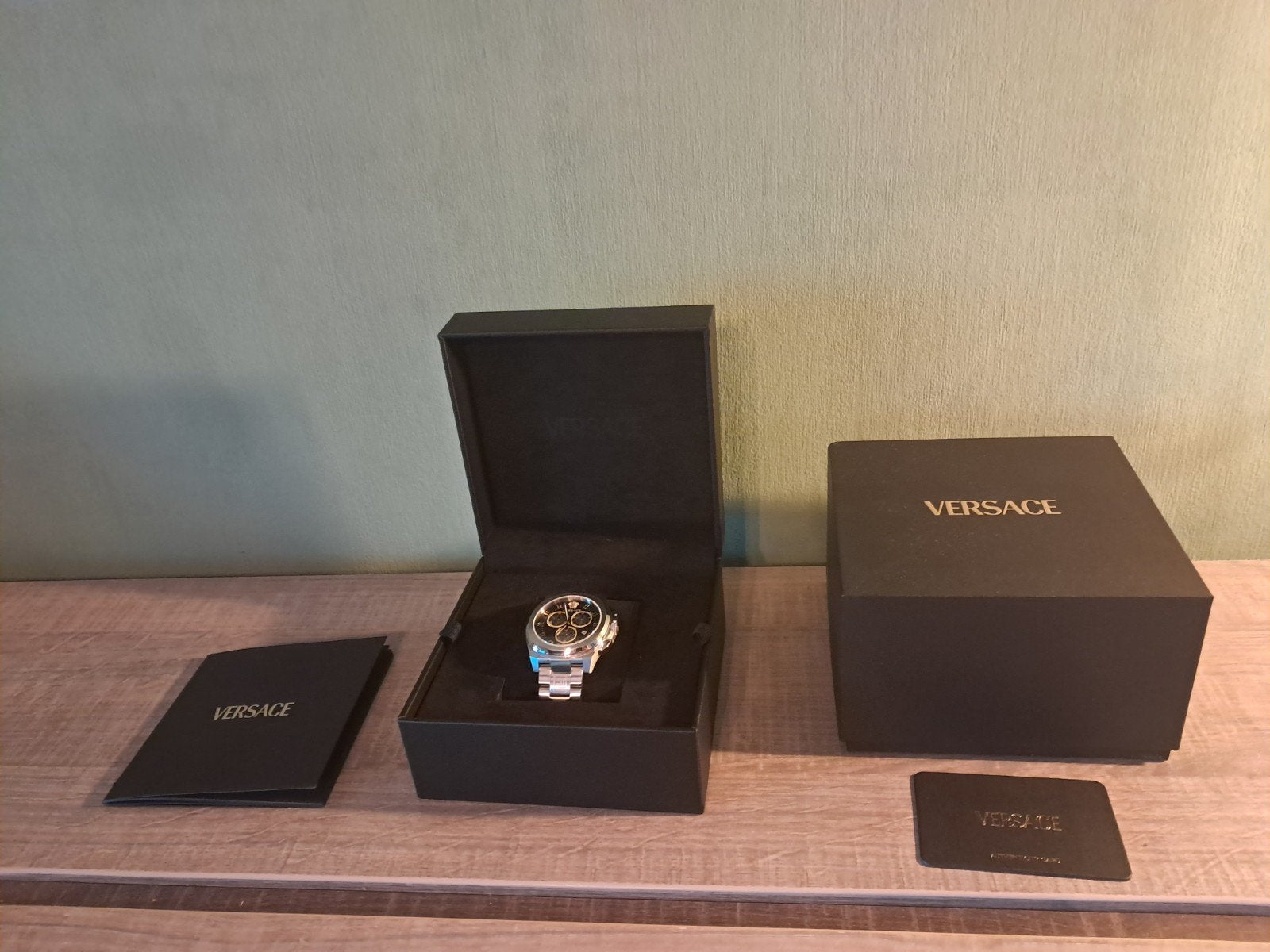 Versace horloge - NIEUW, Handtassen en Accessoires, Horloges | Heren, Ophalen of Verzenden, Nieuw, Polshorloge