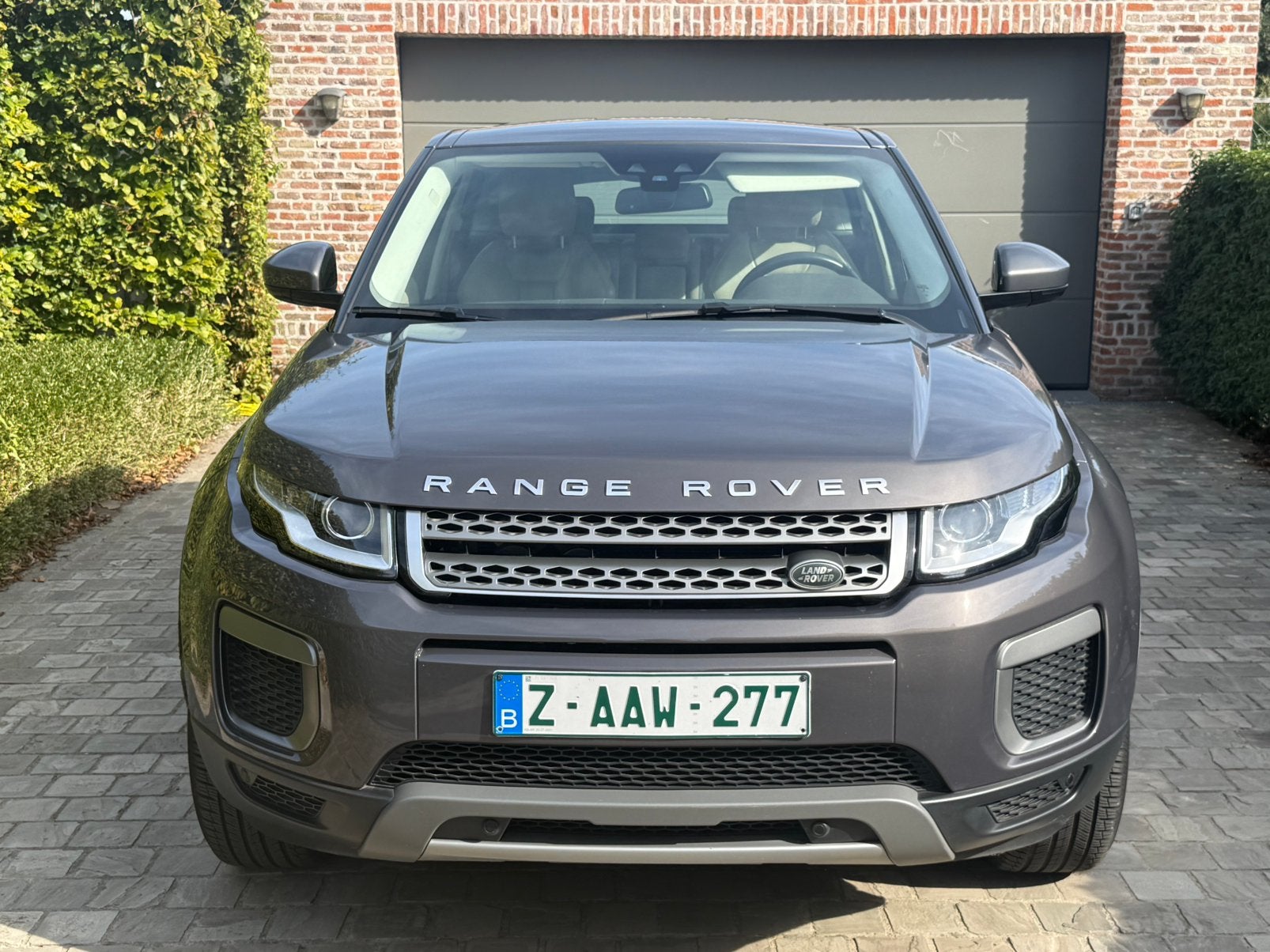 Land Rover Range Rover Evoque 2.0 TD4 4WD SE, Auto's, Automaat, Dealer onderhouden, Leder, Bedrijf