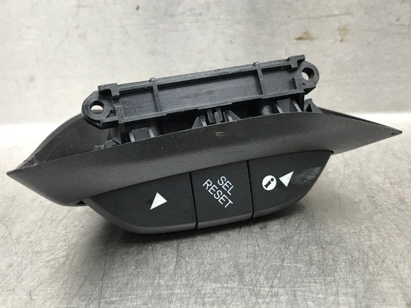 STUURWIEL SCHAKELAARS Honda HR-V (RU) (01-2015/-) (|E12594|), Hanauer Landstraße  222-224
60314  Frankfurt am Main, DE, Honda