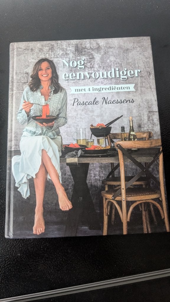 2 kookboeken Pascale Naessens – Gezond & heerlijk koken, Ophalen of Verzenden, Zo goed als nieuw, Pascale Naessens, Gezond koken