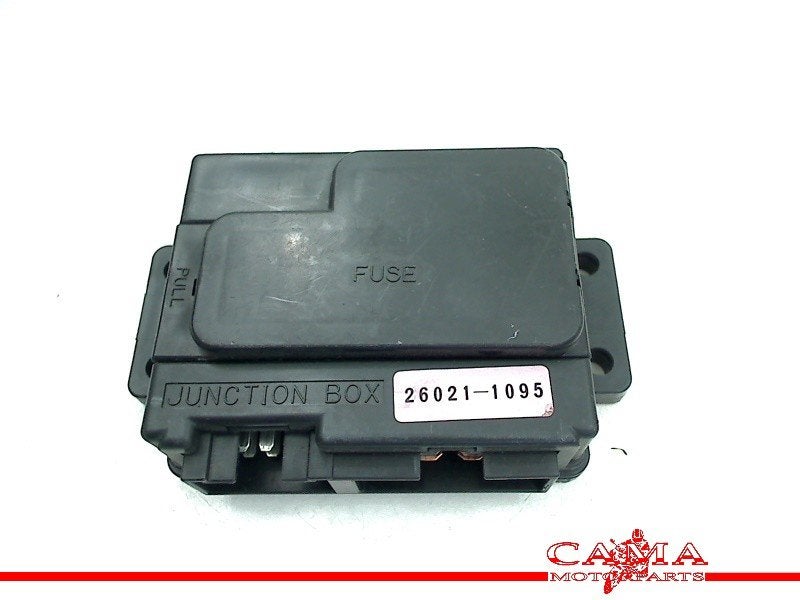 BOITIER FUSIBLES ZX 9 R 2000-2001 (NINJA ZX-9R ZX900E), Dhr. S. di Majo, Utilisé, Info@cama-motorparts.nl, P.J. Troelstraweg 8 8
3144 CX  MAASSLUIS, NL