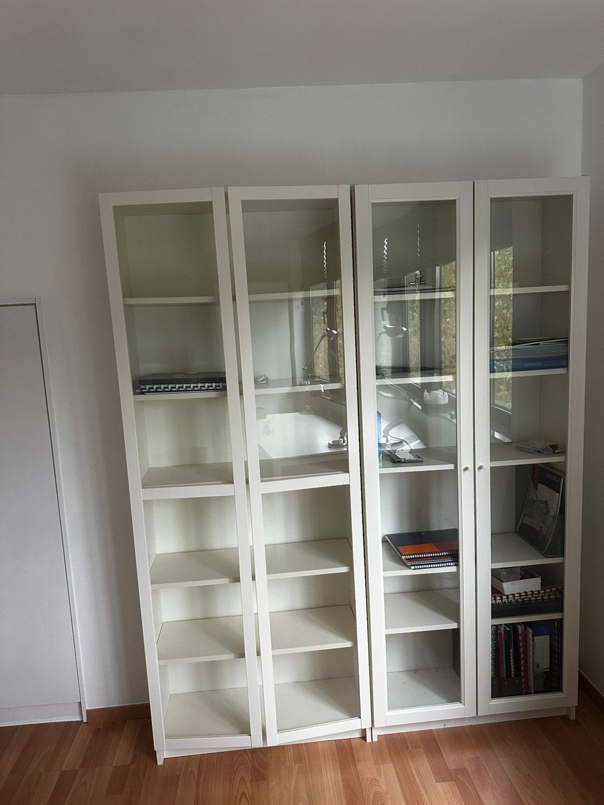 ⁠3 Bibliothèques IKEA BILLY vitrées OXBERG (1=60€, 3=150€), Enlèvement, Comme neuf, Avec porte(s)