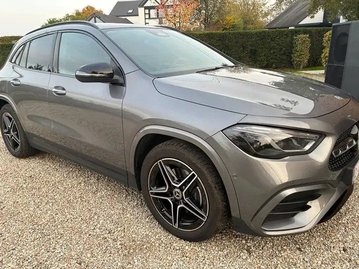 Mercedes GLA 180 Star Edition AMG Line 2025 – 14.000 km, Autos, 100 kW, Achat, Euro 6, Noir