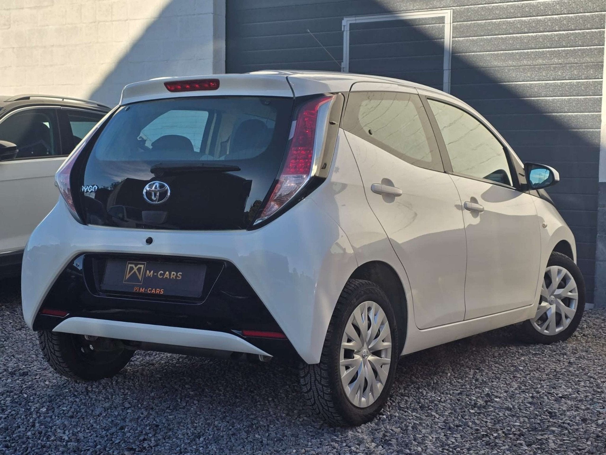 Toyota Aygo CAMERA * AUTOMATIQUE * 40000KM * (bj 2017), Auto's, 4 zetels, Stof, Gebruikt, Wit