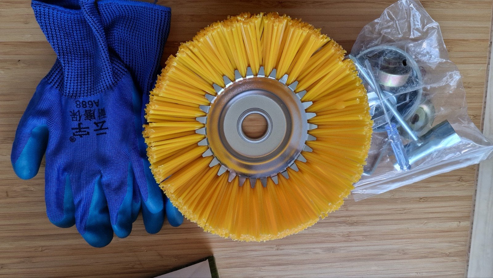 Brosse a mauvaises herbes