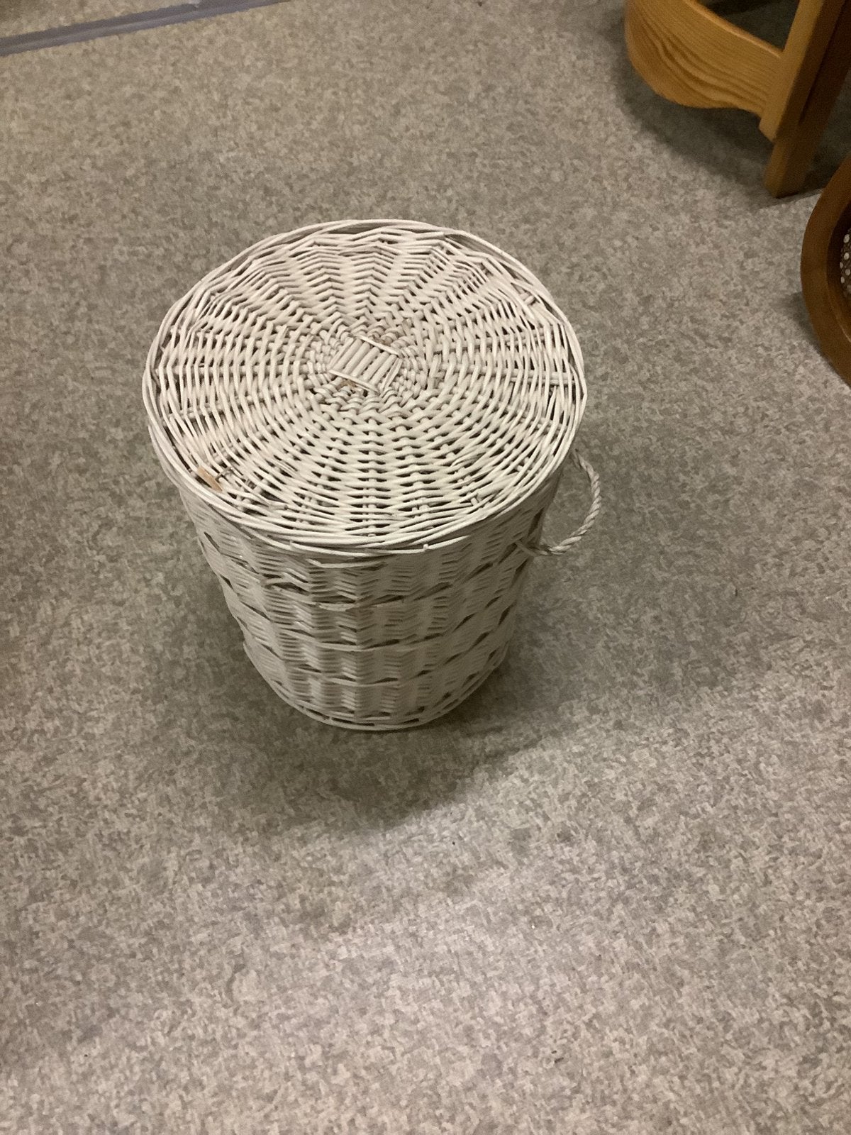 Mand riet, Huis en Inrichting, Woonaccessoires | Schalen en Manden, Ophalen of Verzenden, Gebruikt, Riet, Mand