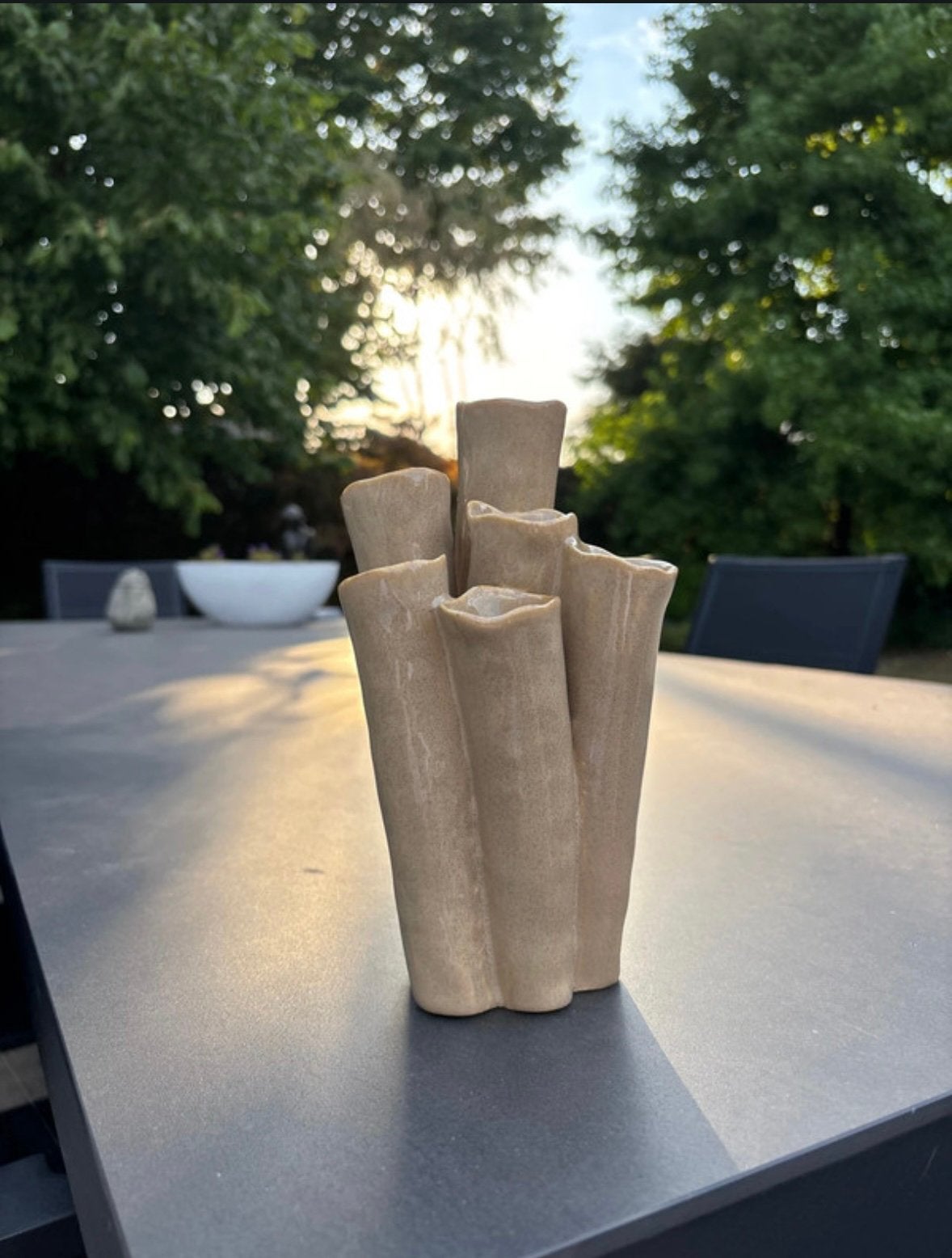 Vase en poterie unique, Enlèvement ou Envoi, Beige, Comme neuf, Pierre/céramique