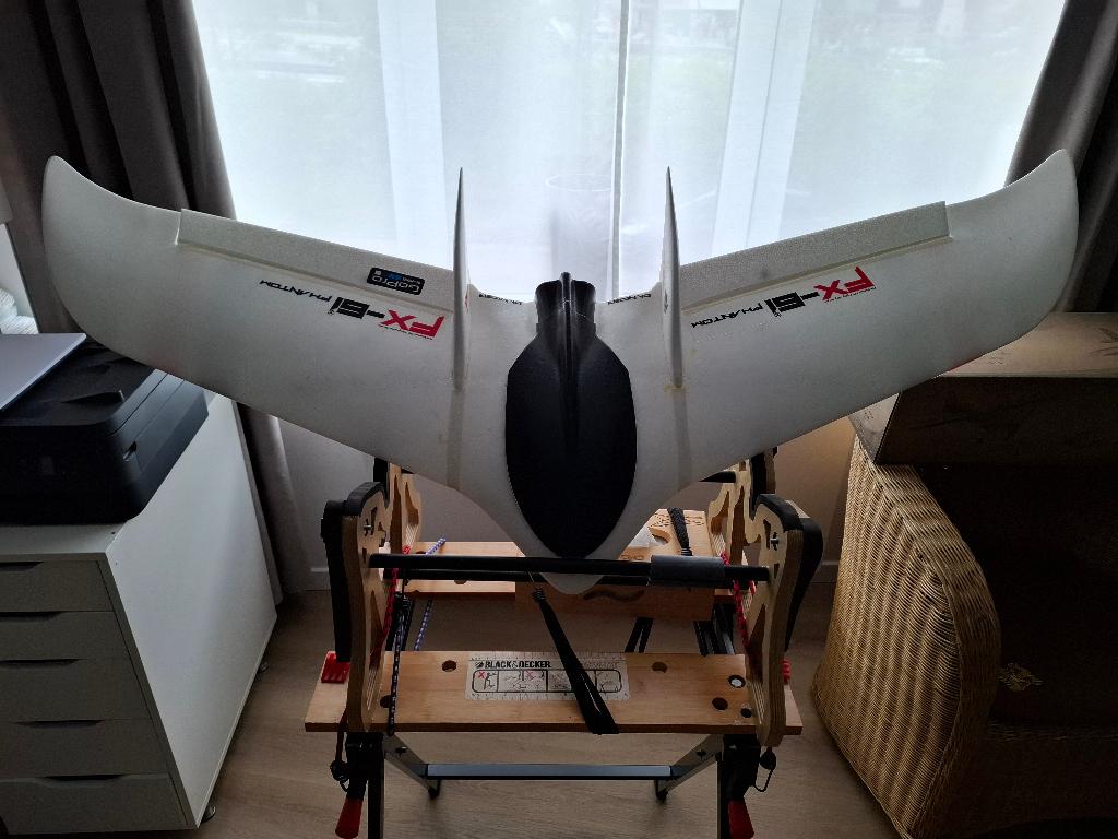 Vliegende vleugel FX-61 Phantom, Hobby en Vrije tijd, Modelbouw | Radiografisch | Vliegtuigen, Ophalen, Zo goed als nieuw, Elektro