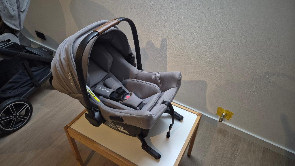 Nuna Autostoel met Ingebouwde Isofix – nieuwstaat!, Autres marques, Comme neuf, Protection latérale, Enlèvement
