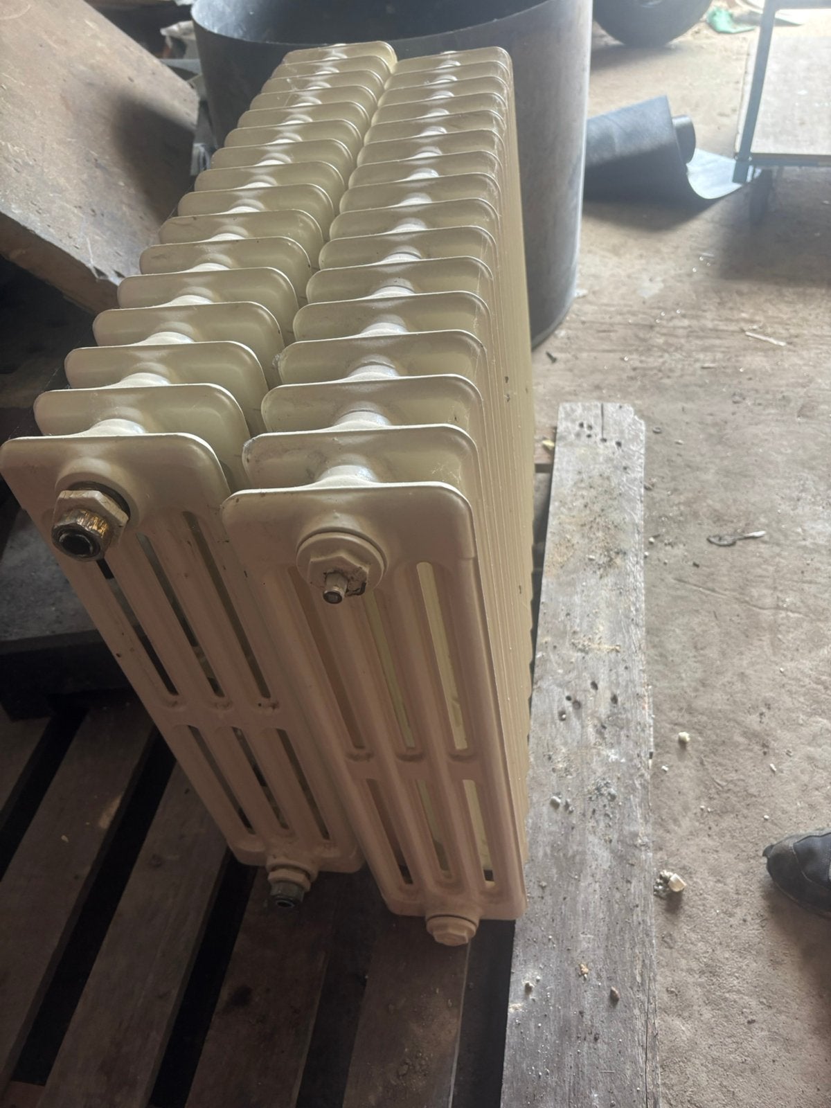 Gietijzeren radiators, Ophalen, Zo goed als nieuw